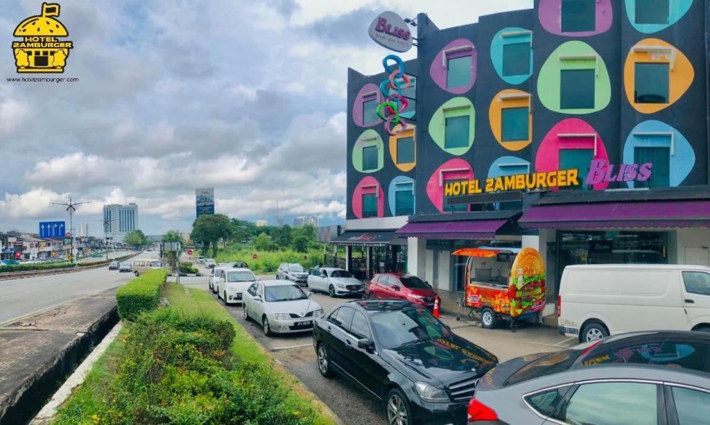 Hotel Zamburger Bliss Johor Bahru Bagian luar foto
