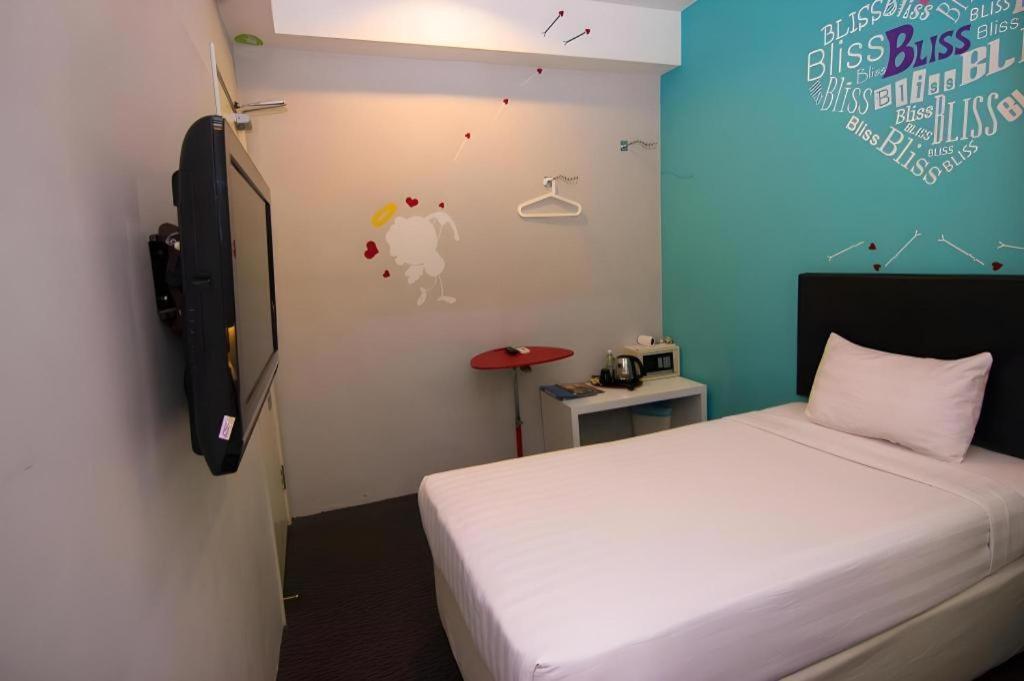 Hotel Zamburger Bliss Johor Bahru Bagian luar foto