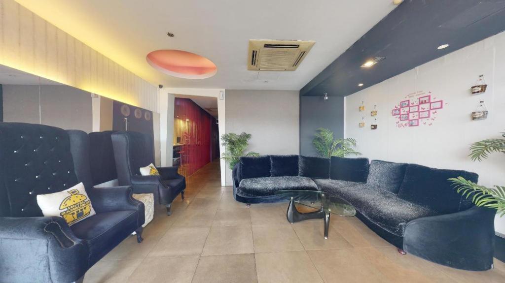 Hotel Zamburger Bliss Johor Bahru Bagian luar foto